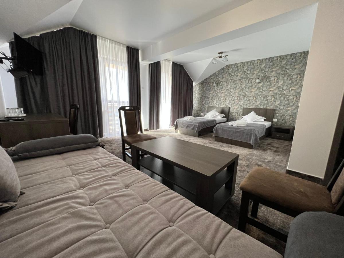 Motel Infinit Târgu Jiu Dış mekan fotoğraf