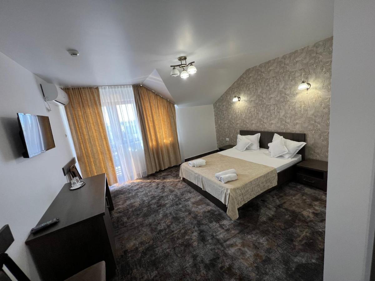 Motel Infinit Târgu Jiu Dış mekan fotoğraf