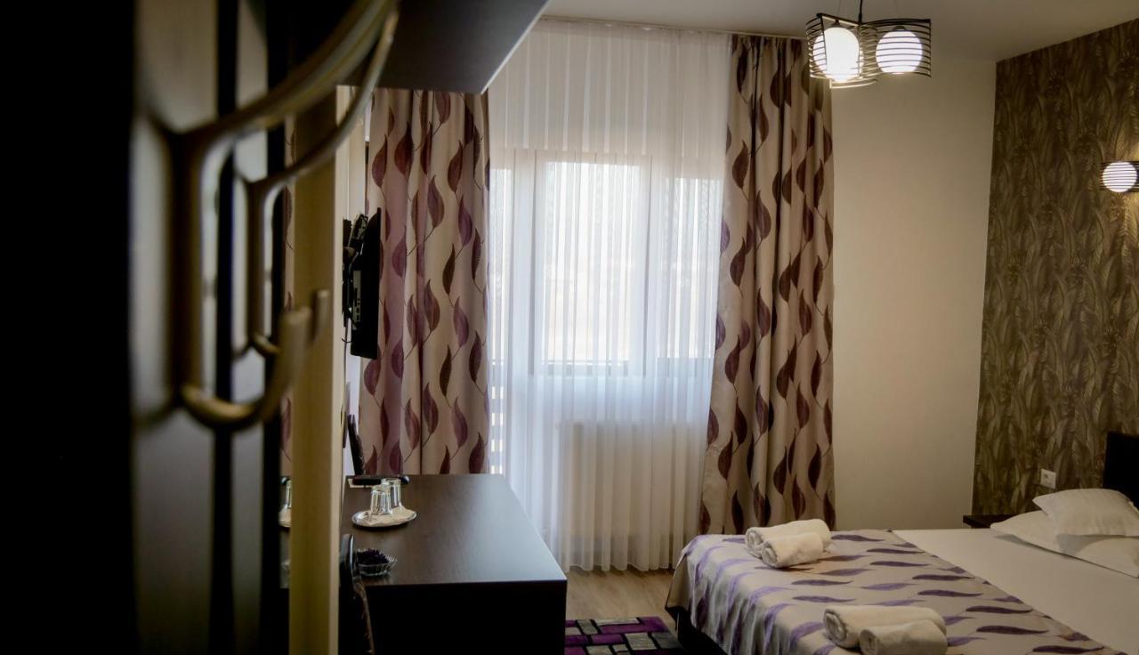 Motel Infinit Târgu Jiu Dış mekan fotoğraf