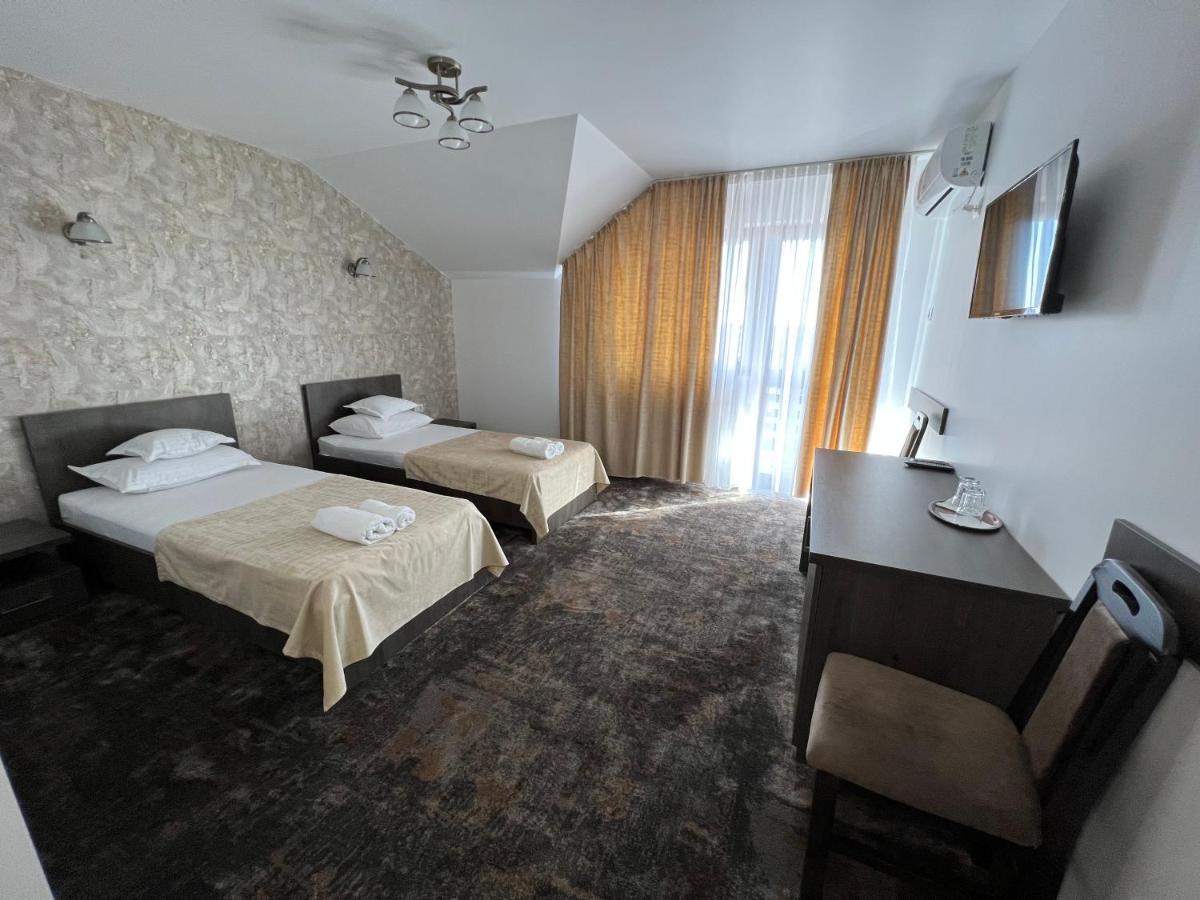 Motel Infinit Târgu Jiu Dış mekan fotoğraf