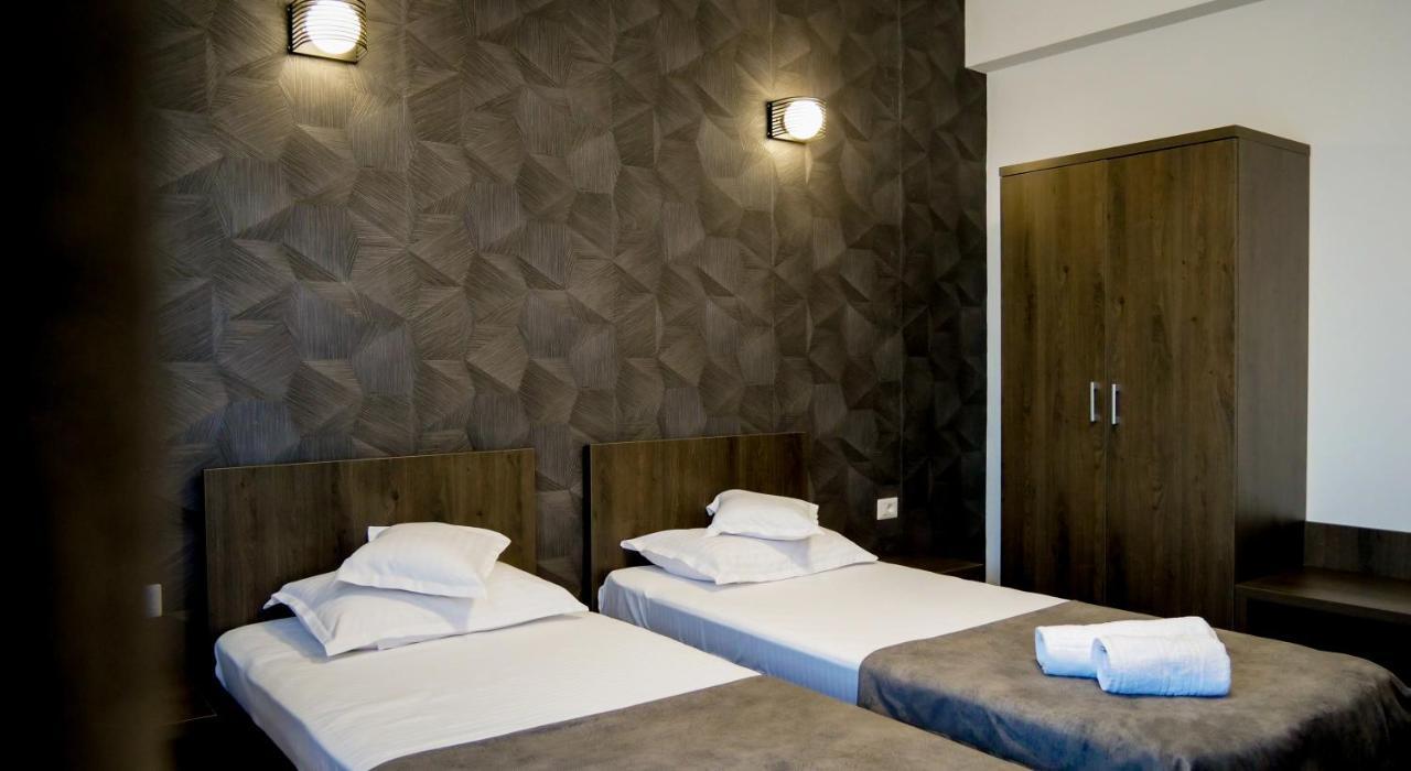 Motel Infinit Târgu Jiu Dış mekan fotoğraf
