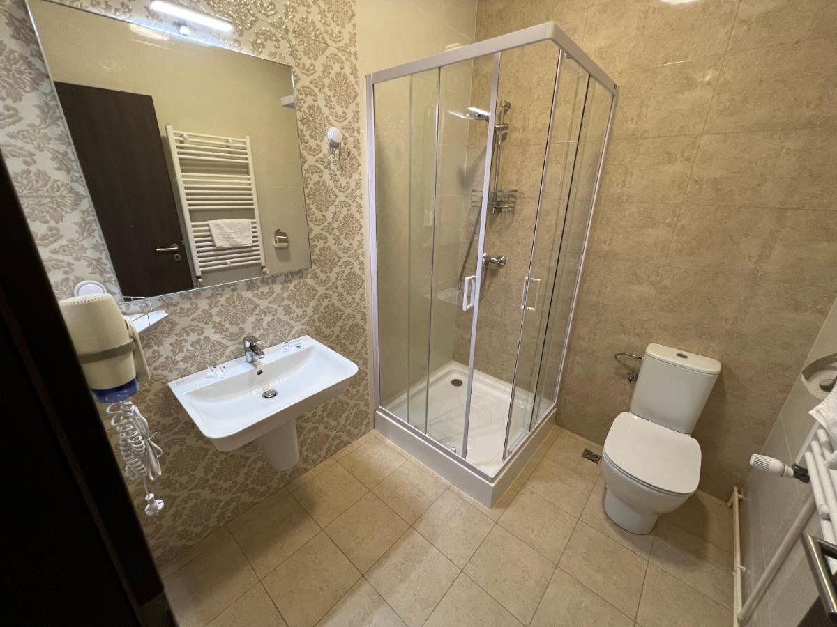 Motel Infinit Târgu Jiu Dış mekan fotoğraf