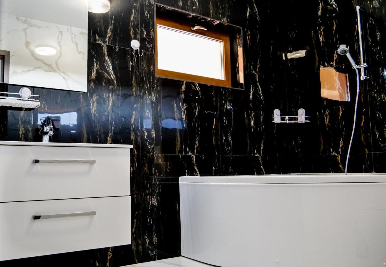 Motel Infinit Târgu Jiu Dış mekan fotoğraf