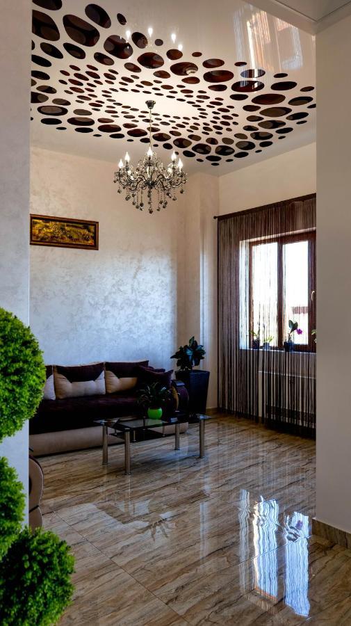 Motel Infinit Târgu Jiu Dış mekan fotoğraf