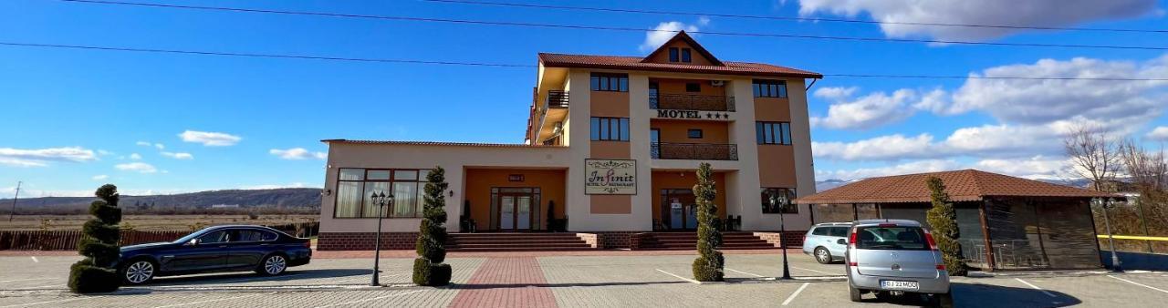 Motel Infinit Târgu Jiu Dış mekan fotoğraf