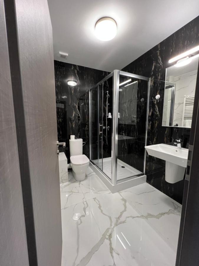 Motel Infinit Târgu Jiu Dış mekan fotoğraf